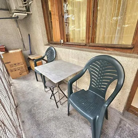 Simple & For Adventures Apartment